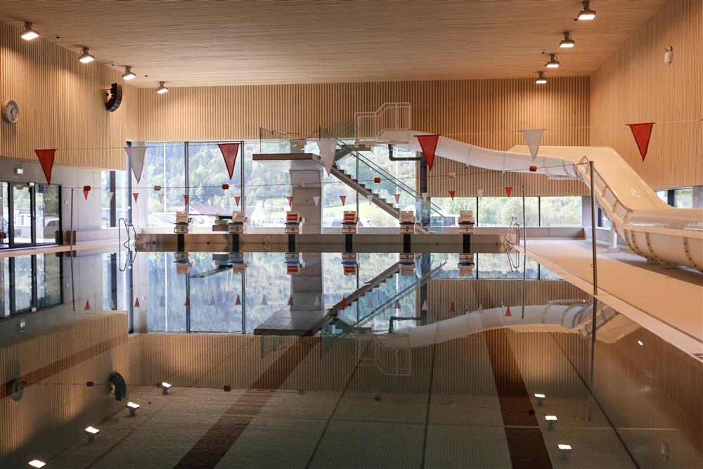 Badeanlegget i Vindafjordhallen - Klikk for stort bilete